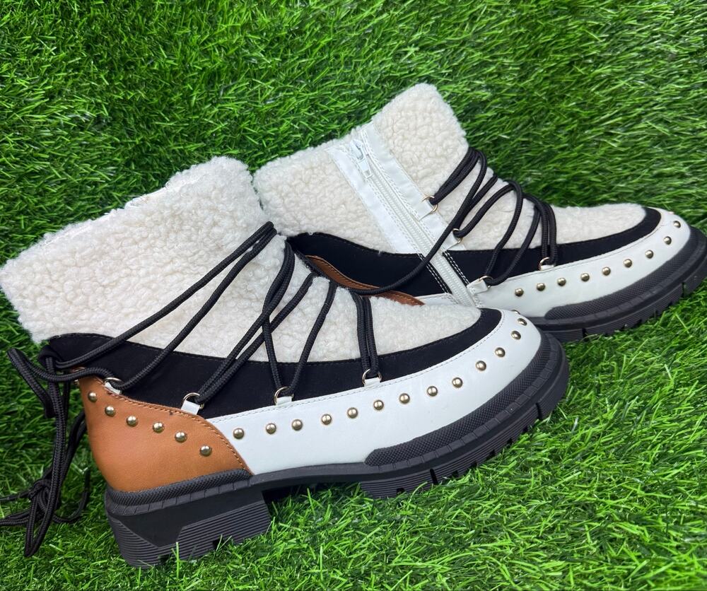 JustFab Bethy Women's 7.5 Faux Fur Studded Lace Up Winter Combat Boots White Tan